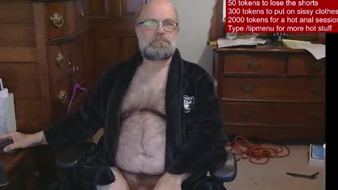 Snapshot of hairydaddybear69 chatting on June 2026 11:35:01 AM HairyDaddyBear69 online show from June 2026 11:35:01 AM