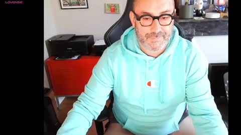 hairyfred73 online show from January 2025 01:00:02 PM