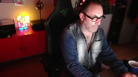 hairyfred73 online show from March 2025 07:12:02 AM