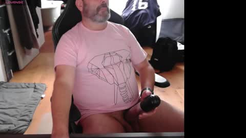 hairyfred73 online show from October 2025 12:13:02 PM