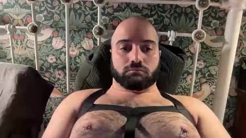 Hairy Guy online show from November 2025 08:54:02 PM