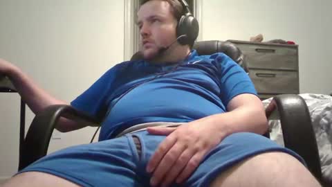 Snapshot of hairymikey chatting on June 2026 03:40:02 AM hairymikey online show from June 2026 03:40:02 AM