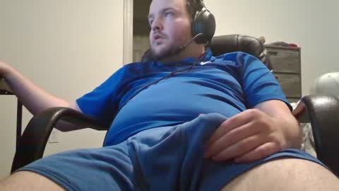 Snapshot of hairymikey chatting on June 2026 03:37:02 AM hairymikey online show from June 2026 03:37:02 AM