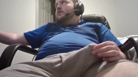 Snapshot of hairymikey chatting on July 2026 04:28:02 AM hairymikey online show from July 2026 04:28:02 AM