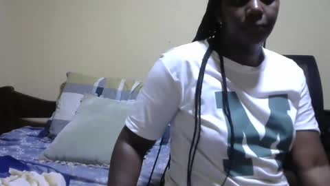 Snapshot of hairypussybigassy001 chatting on January 2025 12:11:01 AM hairypussybigassy001 online show from January 2025 12:11:01 AM