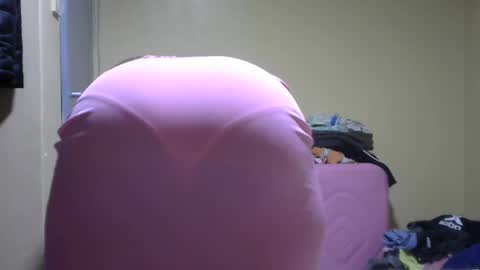 Snapshot of hairypussybigassy001 chatting on January 2025 07:28:01 PM hairypussybigassy001 online show from January 2025 07:28:01 PM