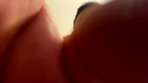 Snapshot of halebb chatting on October 2025 11:29:01 AM halebb online show from October 2025 11:29:01 AM