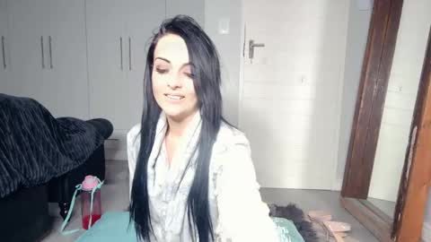 Haley online show from October 2025 09:43:02 AM