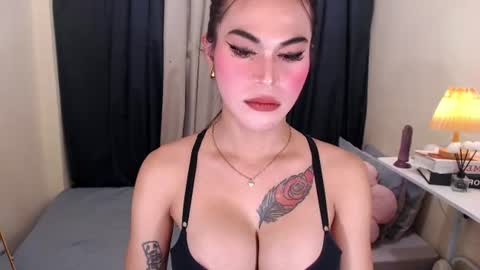 Snapshot of haliya_xsamer chatting on June 2026 03:25:01 AM Selena the real cummer online show from June 2026 03:25:01 AM
