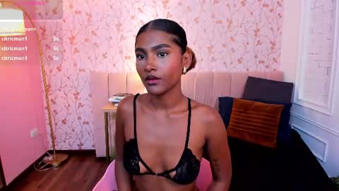 Halley Lorens online show from July 2026 07:30:01 PM