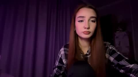 Holly online show from November 2025 07:36:03 PM