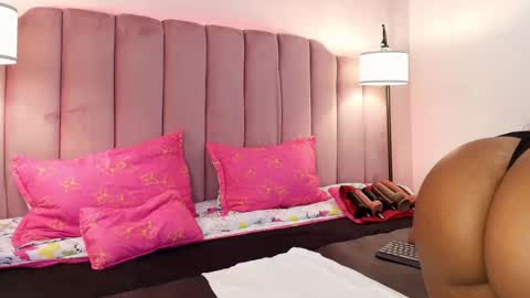  Hally Bans  online show from February 2025 06:57:02 PM