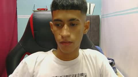 Snapshot of hamcummboy20 chatting on May 2026 01:44:01 AM hamcummboy20 online show from May 2026 01:44:01 AM
