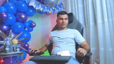 hamiltong12 online show from March 2026 02:30:02 AM