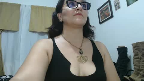 hammer9247 online show from October 2025 10:49:02 PM