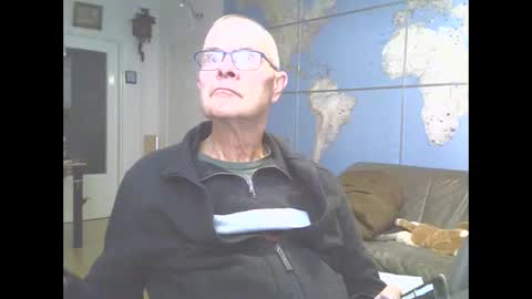 Snapshot of hamto65 chatting on March 2025 09:26:01 PM Prefer men 80 online show from March 2025 09:26:01 PM