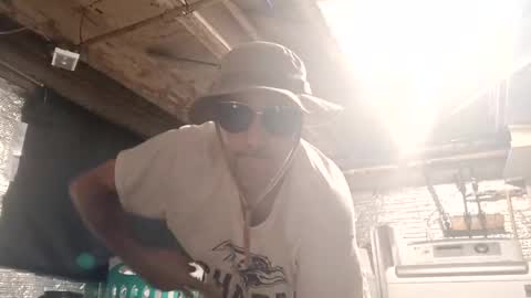 Snapshot of han811381 chatting on November 2025 02:43:01 AM han811381 online show from November 2025 02:43:01 AM