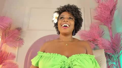 hanaahquinn online show from May 2026 06:09:01 PM