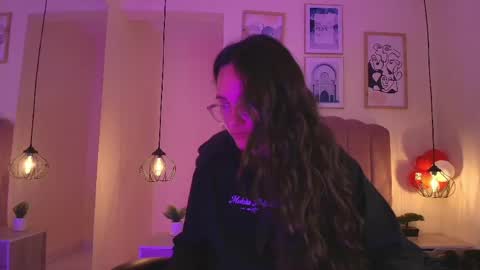 hanabie_ online show from April 2026 03:20:02 AM