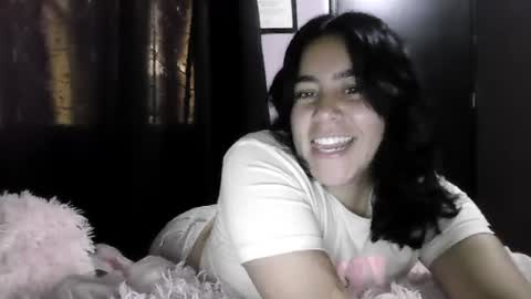 Hanah Montana Independent model online show from July 2026 04:58:01 PM