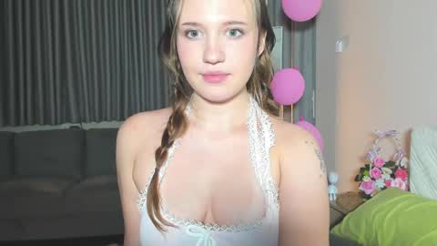 hanahwoods online show from March 2025 09:13:02 PM