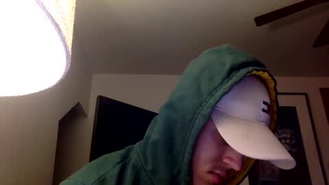 handsome01_ online show from December 2025 04:41:01 AM