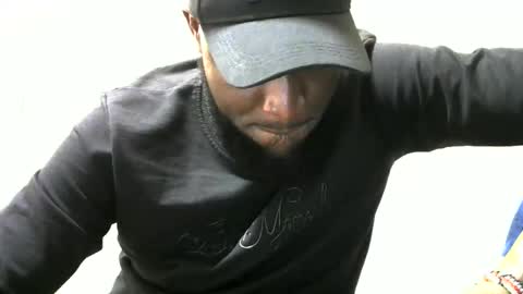 handsome king online show from December 2024 06:19:01 PM