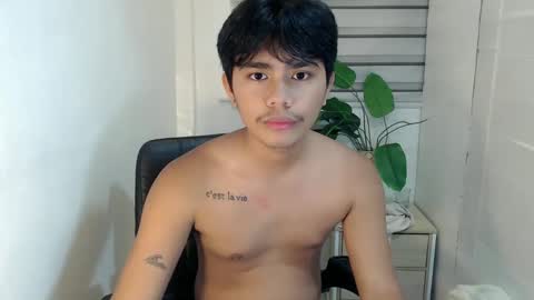 Snapshot of handsome_vanana chatting on February 2025 10:12:02 AM handsome_vanana online show from February 2025 10:12:02 AM