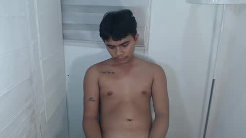 Snapshot of handsome_vanana chatting on March 2025 01:15:02 PM handsome_vanana online show from March 2025 01:15:02 PM