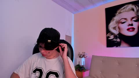 Snapshot of handsomeboys19 chatting on April 2026 02:56:01 PM leonardfarrucknick and otis online show from April 2026 02:56:01 PM