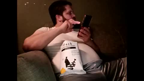 Snapshot of handsomedaddy198924 chatting on February 2026 07:59:01 AM Handsomedaddy198923 online show from February 2026 07:59:01 AM