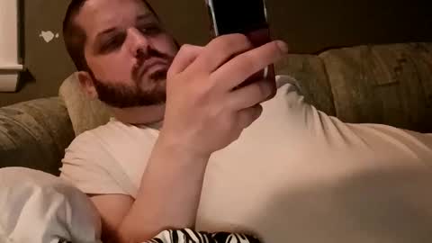 Handsomedaddy198923 online show from April 2026 06:47:02 AM