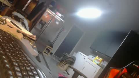 Snapshot of handyman5303 chatting on January 2025 02:14:01 PM Handystudman online show from January 2025 02:14:01 PM