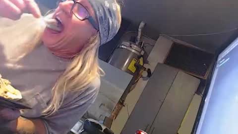 Snapshot of handyman5303 chatting on November 2025 10:48:02 AM Handystudman online show from November 2025 10:48:02 AM