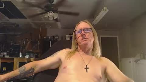 handystud33 online show from February 2026 09:14:02 AM