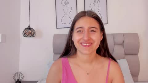 hanna__evans_ online show from October 2025 12:03:02 PM