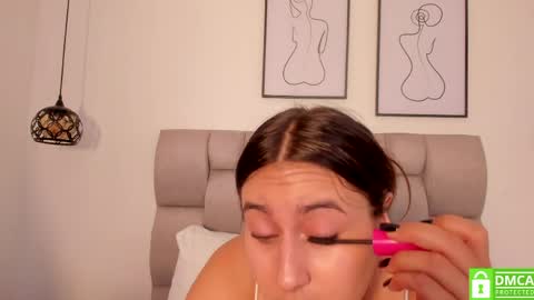 hanna__evans_ online show from April 2026 11:54:02 AM