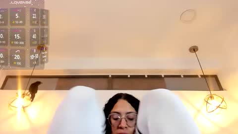 HANNA online show from October 2025 01:29:01 PM