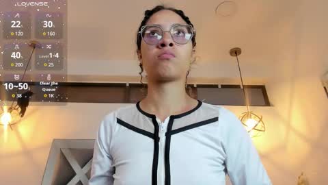 HANNA online show from October 2025 02:10:01 PM