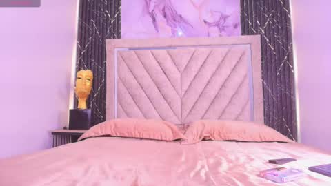 Hanna online show from September 2025 08:19:01 PM