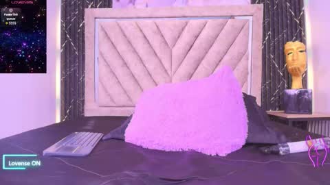 Hanna online show from October 2025 09:00:02 PM