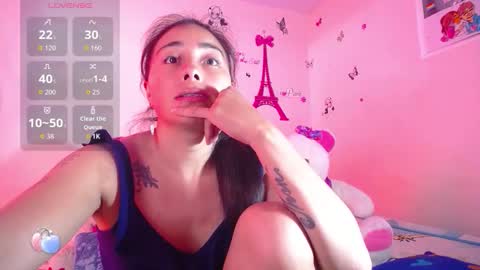 HANNA online show from November 2025 07:02:02 PM