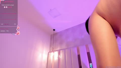 Snapshot of hanna_lee02 chatting on January 2025 03:20:01 PM Hanna Lee online show from January 2025 03:20:01 PM