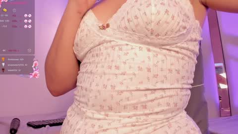 Snapshot of hanna_lee02 chatting on January 2025 07:42:01 PM Hanna Lee online show from January 2025 07:42:01 PM