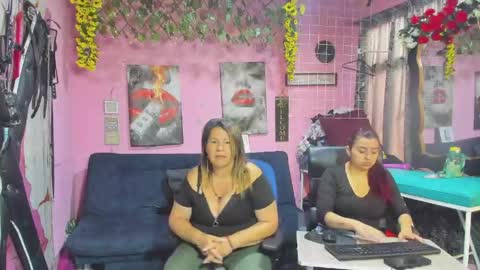 Snapshot of hanna_mature01 chatting on May 2026 12:24:01 PM Hanna online show from May 2026 12:24:01 PM