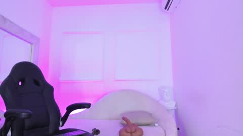 Hanna online show from January 2025 02:15:01 AM