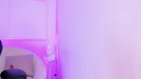 Hanna online show from January 2025 09:04:02 PM