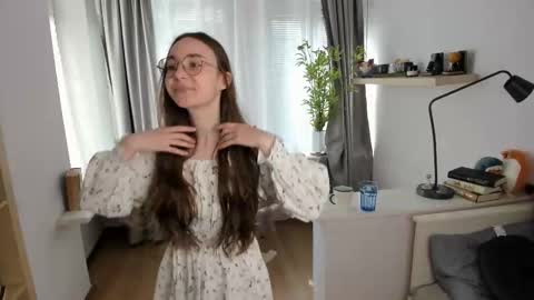 Snapshot of hanna_mora chatting on March 2026 08:40:01 AM Nicole online show from March 2026 08:40:01 AM