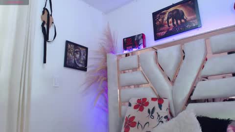 Snapshot of hanna_plum chatting on November 2025 01:59:01 AM hanna_plum online show from November 2025 01:59:01 AM