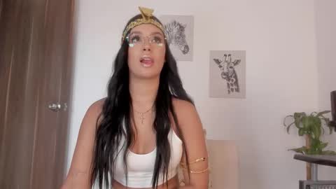 HANNA online show from October 2025 06:20:02 PM